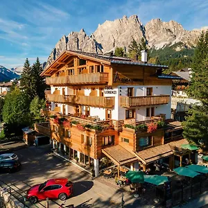 Ciasa Lorenzi Cortina d'Ampezzo